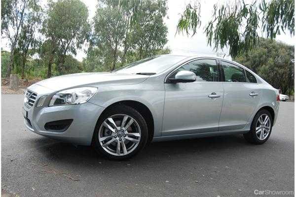 2012 VOLVO S60 4D SEDAN T4