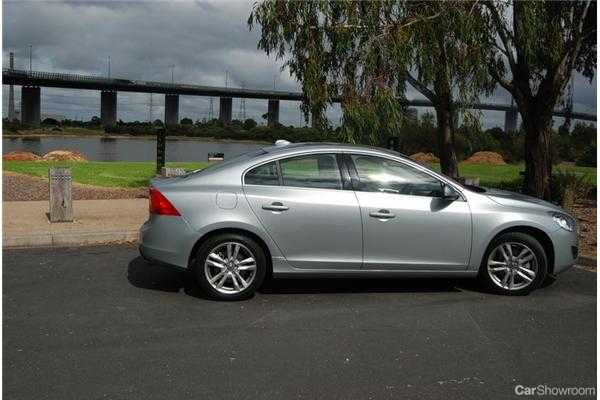 2012 VOLVO S60 4D SEDAN T4