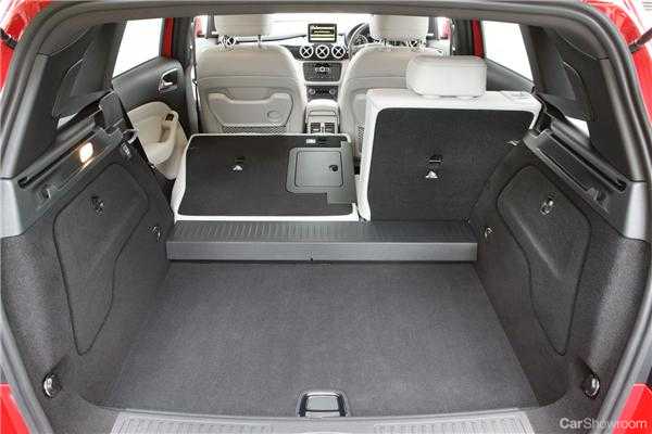 2012 MERCEDES-BENZ B200 5D HATCHBACK
