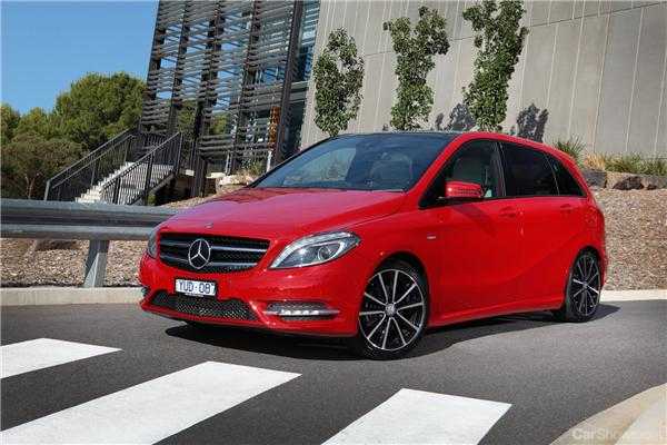 2012 MERCEDES-BENZ B200 5D HATCHBACK
