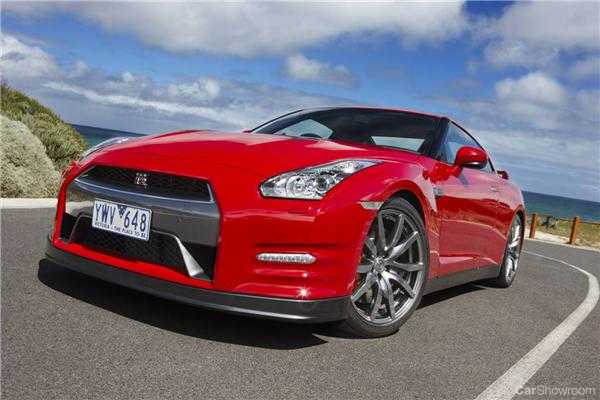 2012 NISSAN GT-R 2D COUPE