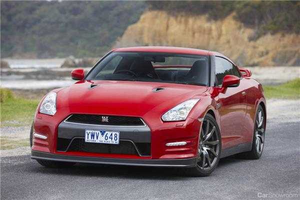 2012 NISSAN GT-R 2D COUPE