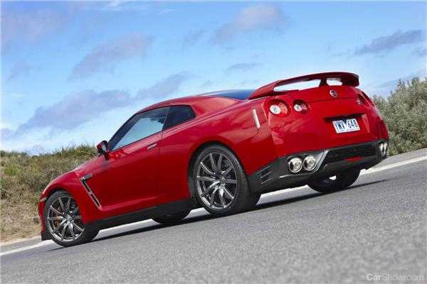 2012 NISSAN GT-R 2D COUPE