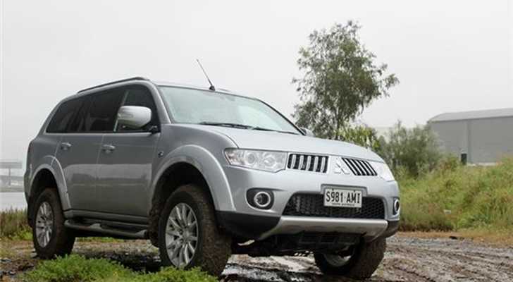 2012 MITSUBISHI CHALLENGER 4D WAGON 4X2