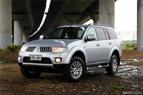 2012 MITSUBISHI CHALLENGER 4D WAGON 4X2