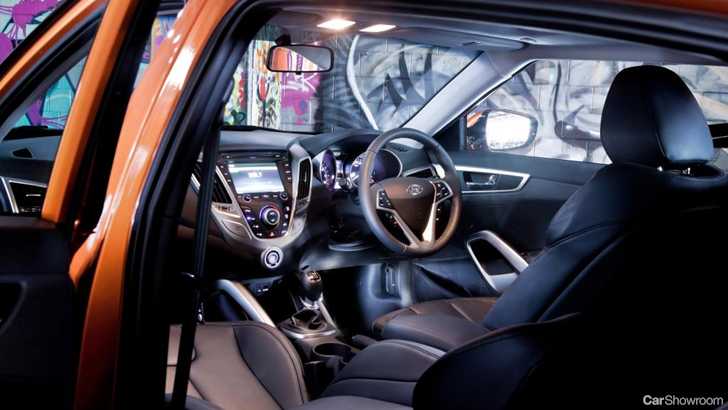 2012 HYUNDAI VELOSTER