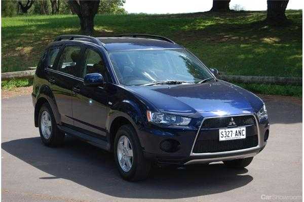 2012 MITSUBISHI OUTLANDER 4D WAGON LS FWD