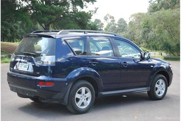 2012 MITSUBISHI OUTLANDER 4D WAGON LS FWD