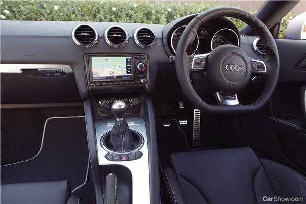 2011 AUDI TT RS