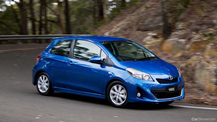2011 TOYOTA YARIS