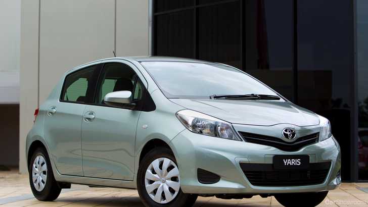 2011 TOYOTA YARIS