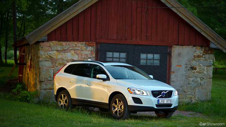 2011 VOLVO XC60 4D WAGON T5