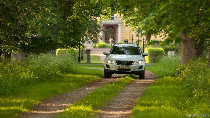 2011 VOLVO XC60 4D WAGON T5