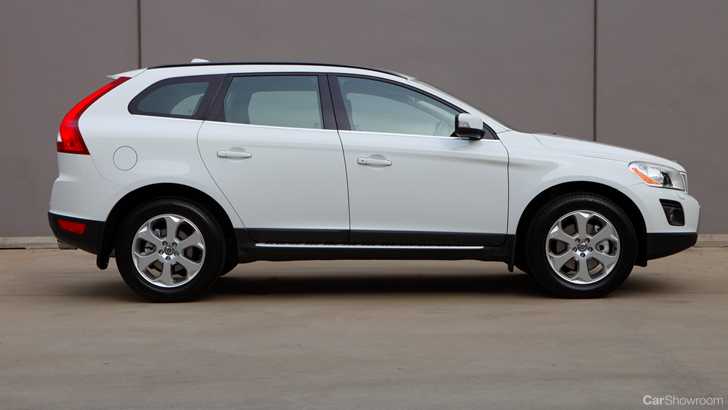 2011 VOLVO XC60 4D WAGON T5