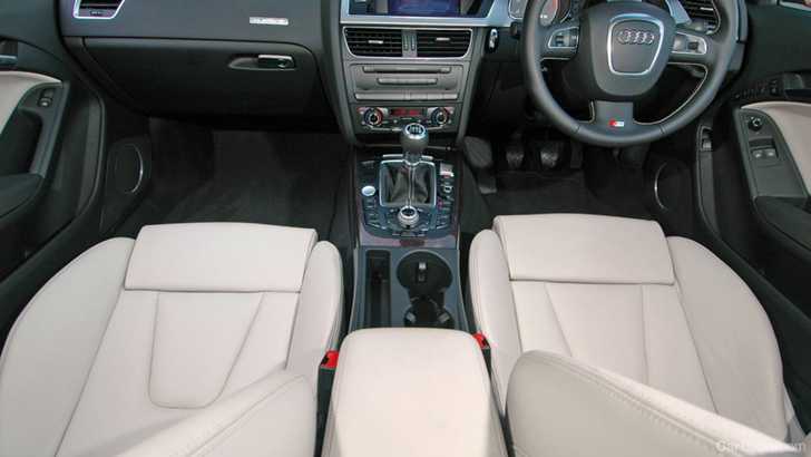 2011 AUDI S5 2D COUPE 4.2 FSI QUATTRO