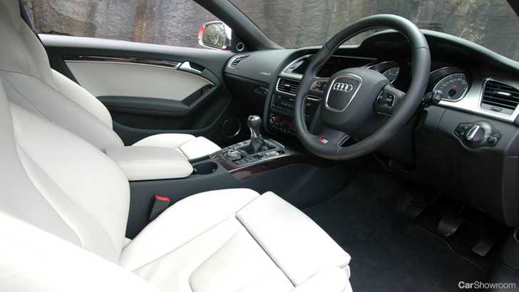 2011 AUDI S5 2D COUPE 4.2 FSI QUATTRO