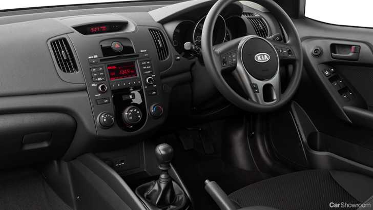 2011 KIA CERATO 5D HATCHBACK SLI