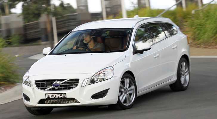 2011 VOLVO V60 4D WAGON T5