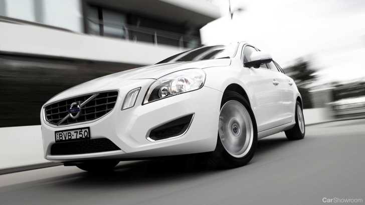 2011 VOLVO V60 4D WAGON T5