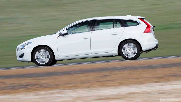 2011 VOLVO V60 4D WAGON T5