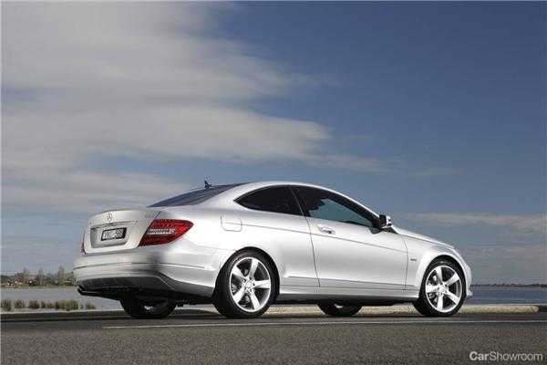 2011 MERCEDES-BENZ C250 2D COUPE