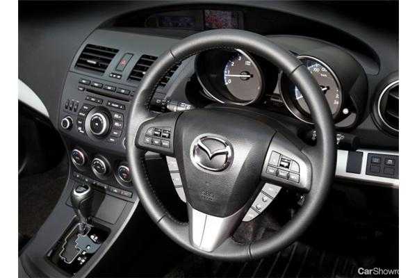 2011 MAZDA MAZDA3