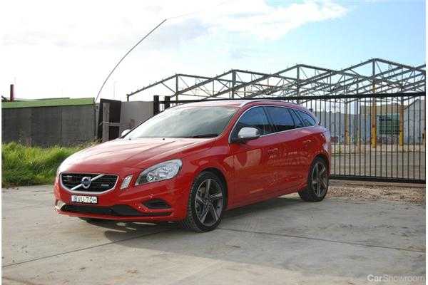 2011 VOLVO V60 4D WAGON T6 R-DESIGN