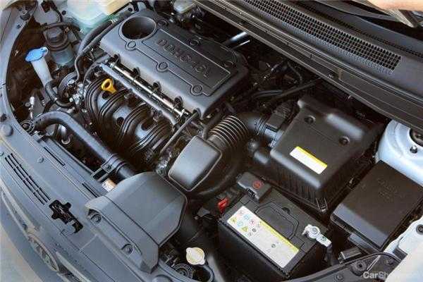 2011 KIA RONDO 4D WAGON SLI