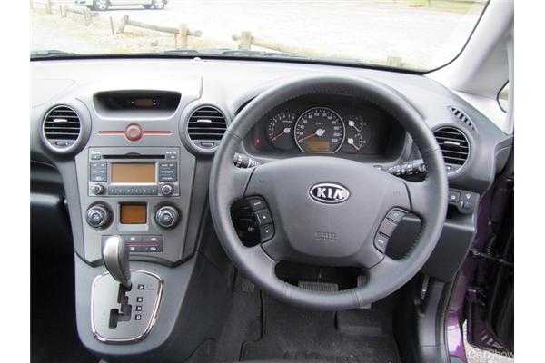2011 KIA RONDO 4D WAGON SLI