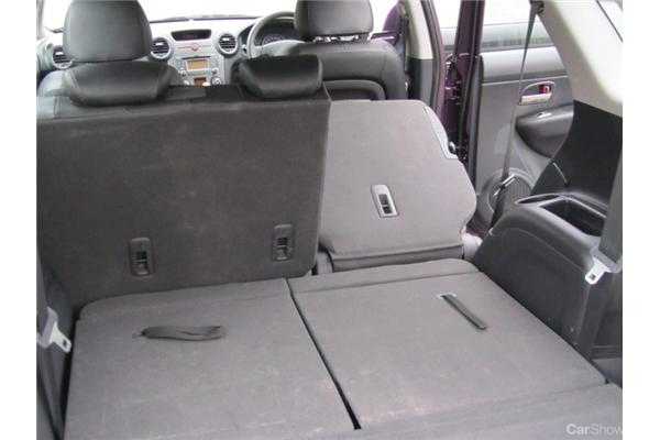 2011 KIA RONDO 4D WAGON SLI