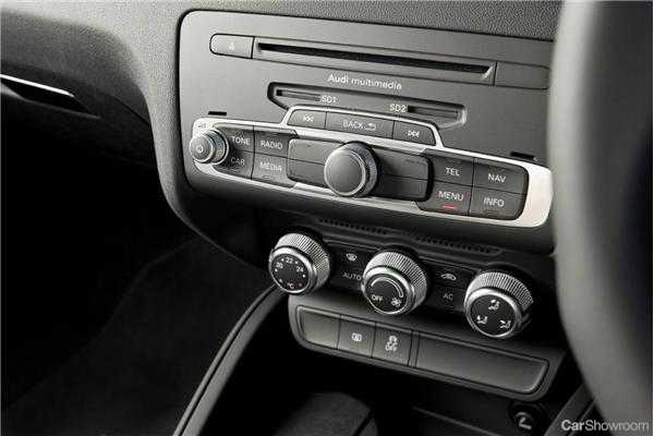 2011 AUDI A1