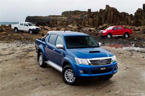 2011 TOYOTA HILUX