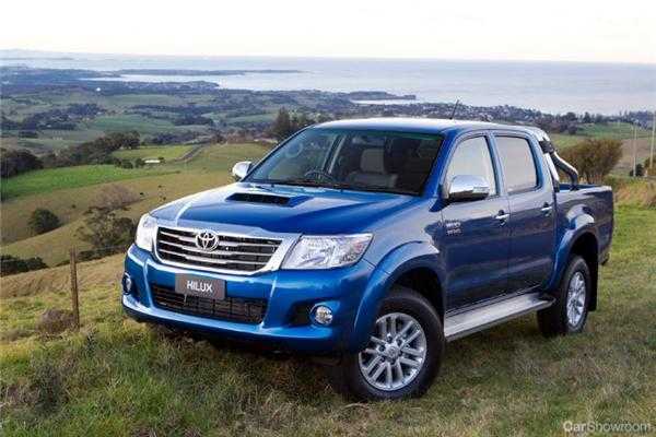 2011 TOYOTA HILUX