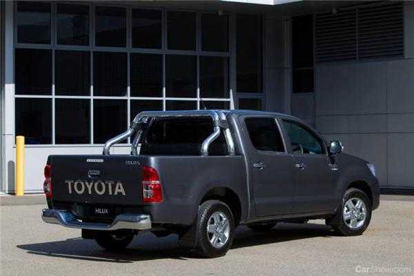 2011 TOYOTA HILUX