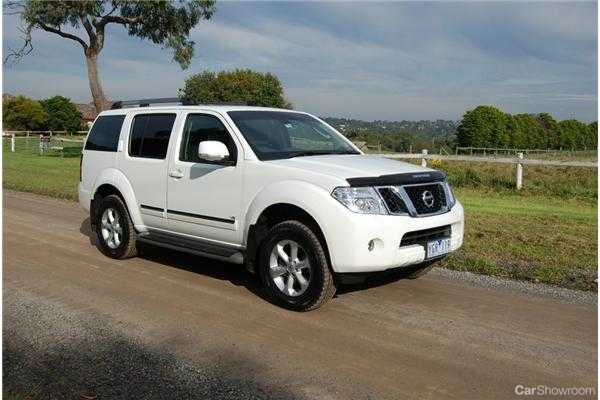2011 NISSAN PATHFINDER 4D WAGON TI 550 4X4
