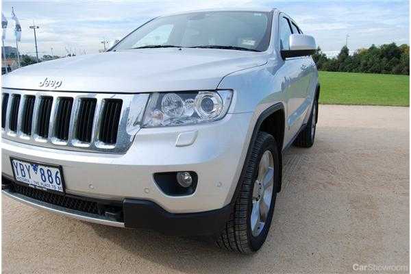 2011 JEEP GRAND CHEROKEE 4D WAGON LIMITED 4X4