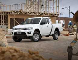 2011 MITSUBISHI TRITON CLUB CAB UTILITY GLX 4X4