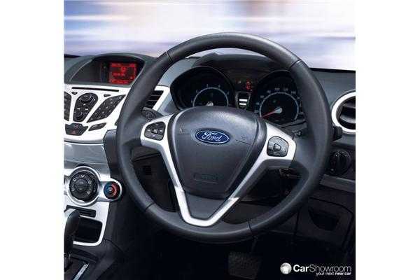 2011 FORD FIESTA 5D HATCHBACK