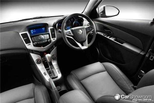 2011 HOLDEN CRUZE 4D SEDAN