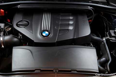 2011 BMW 3 2D COUPE 20D
