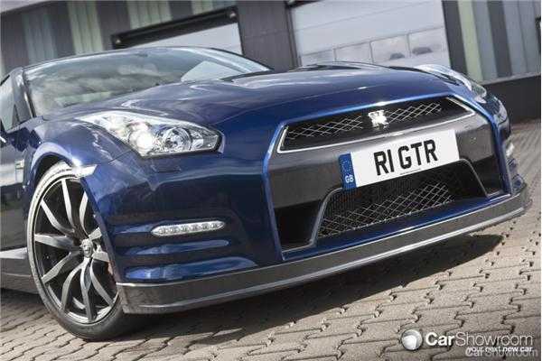 2011 NISSAN GT-R 2D COUPE PREMIUM