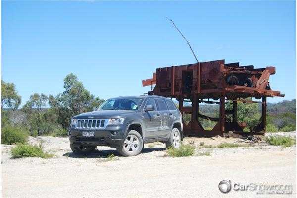 2010 JEEP GRAND CHEROKEE 4D WAGON