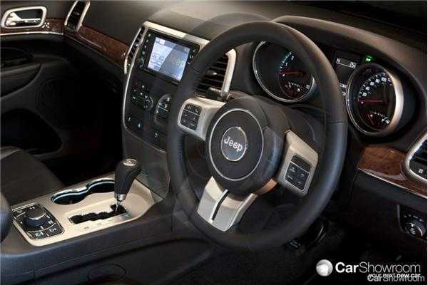 2010 JEEP GRAND CHEROKEE 4D WAGON