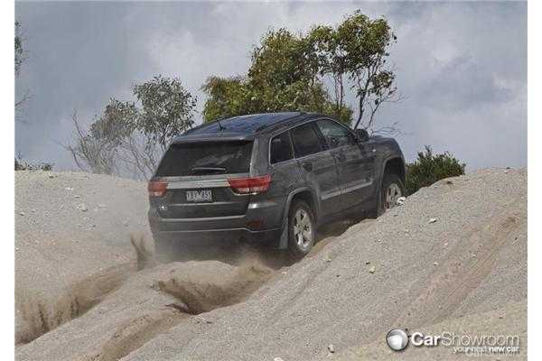 2010 JEEP GRAND CHEROKEE 4D WAGON