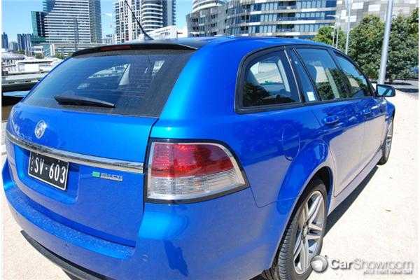 2010 HOLDEN COMMODORE 4D SPORTWAGON SV6