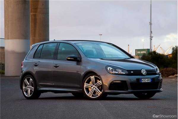 2010 VOLKSWAGEN GOLF 5D HATCHBACK R