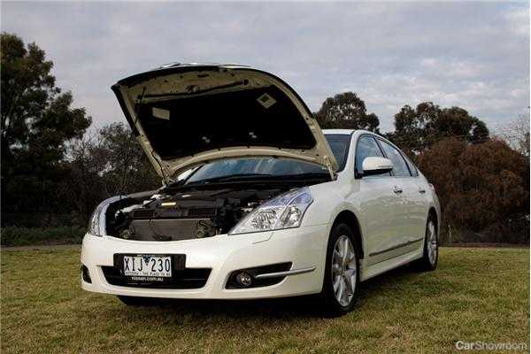 2010 NISSAN MAXIMA 4D SEDAN 250 ST-L