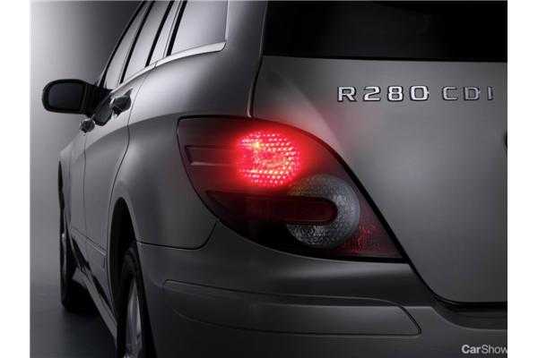 2010 MERCEDES-BENZ R 4D WAGON