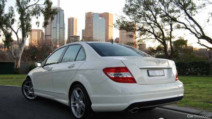 2010 MERCEDES-BENZ C250 4D SEDAN