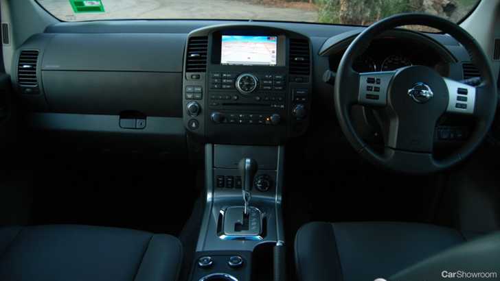 2010 NISSAN PATHFINDER 4D WAGON TI 4X4